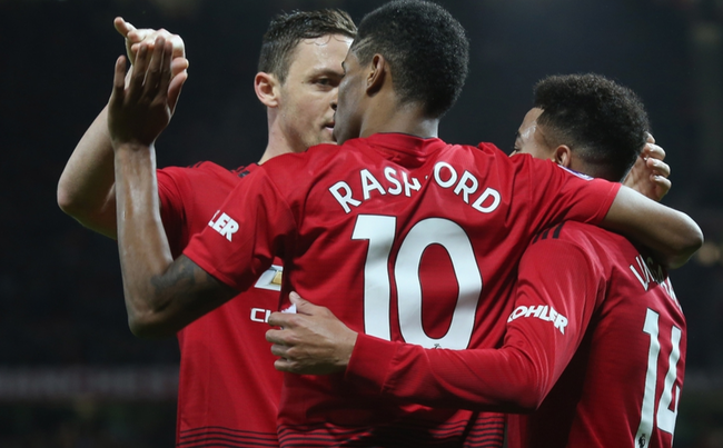 通过对中场 通过对中场